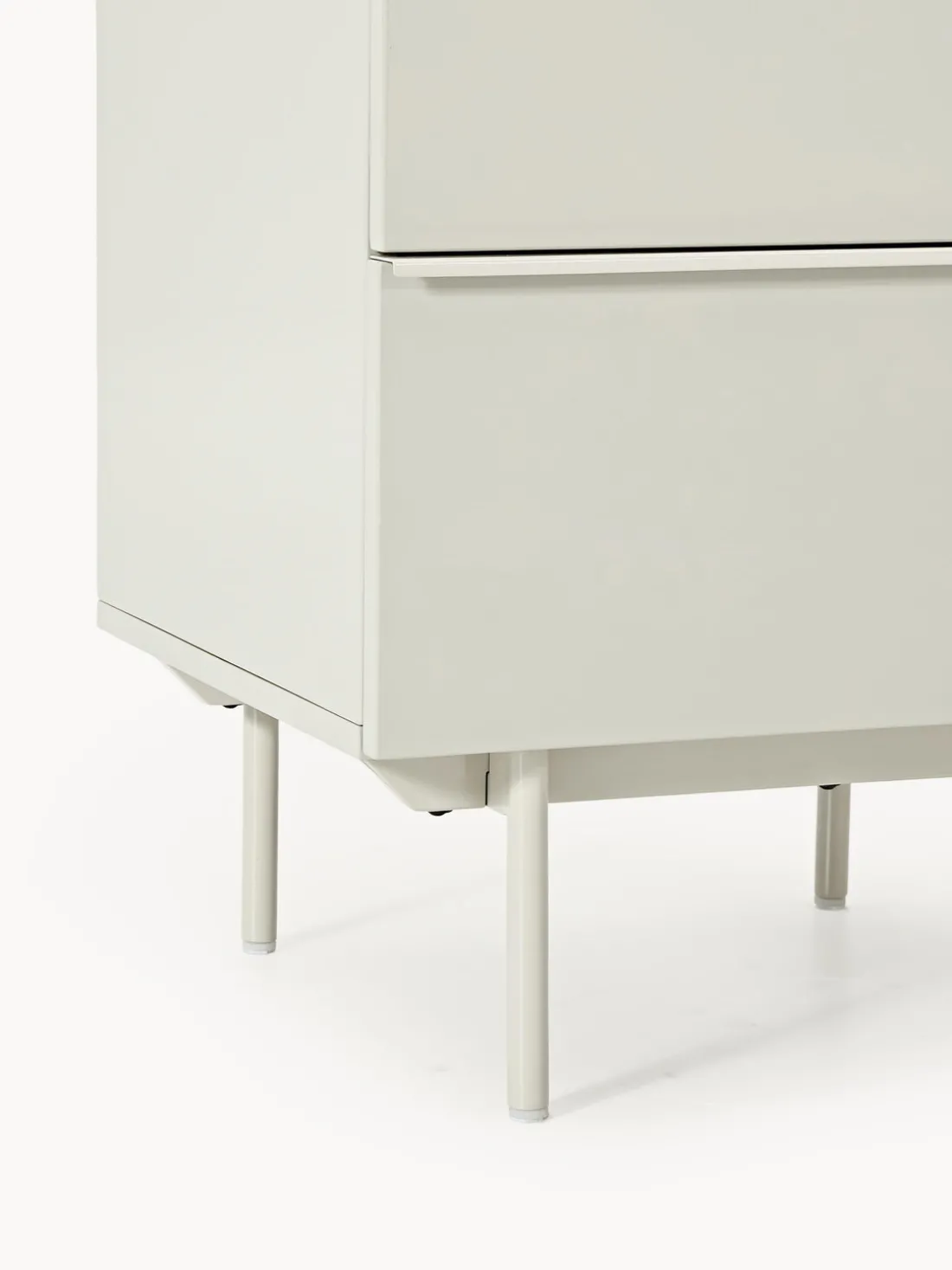 Cómoda pequeña de madera Elona