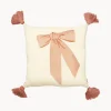 Cojín acogedor de algodón orgánico con borlas Bows