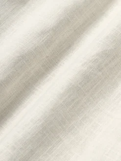 Cojín artesanal con ribete Mako