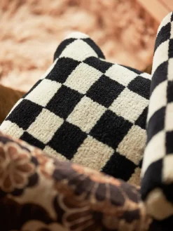 Cojín artesanal de lana Statement