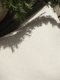 Cojín artesanal para exterior Wates