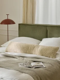 Cojín grande de borreguillo Dotty