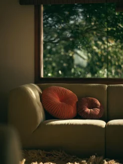 Cojín redondo artesanal de algodón Ripple, Ø 50 cm