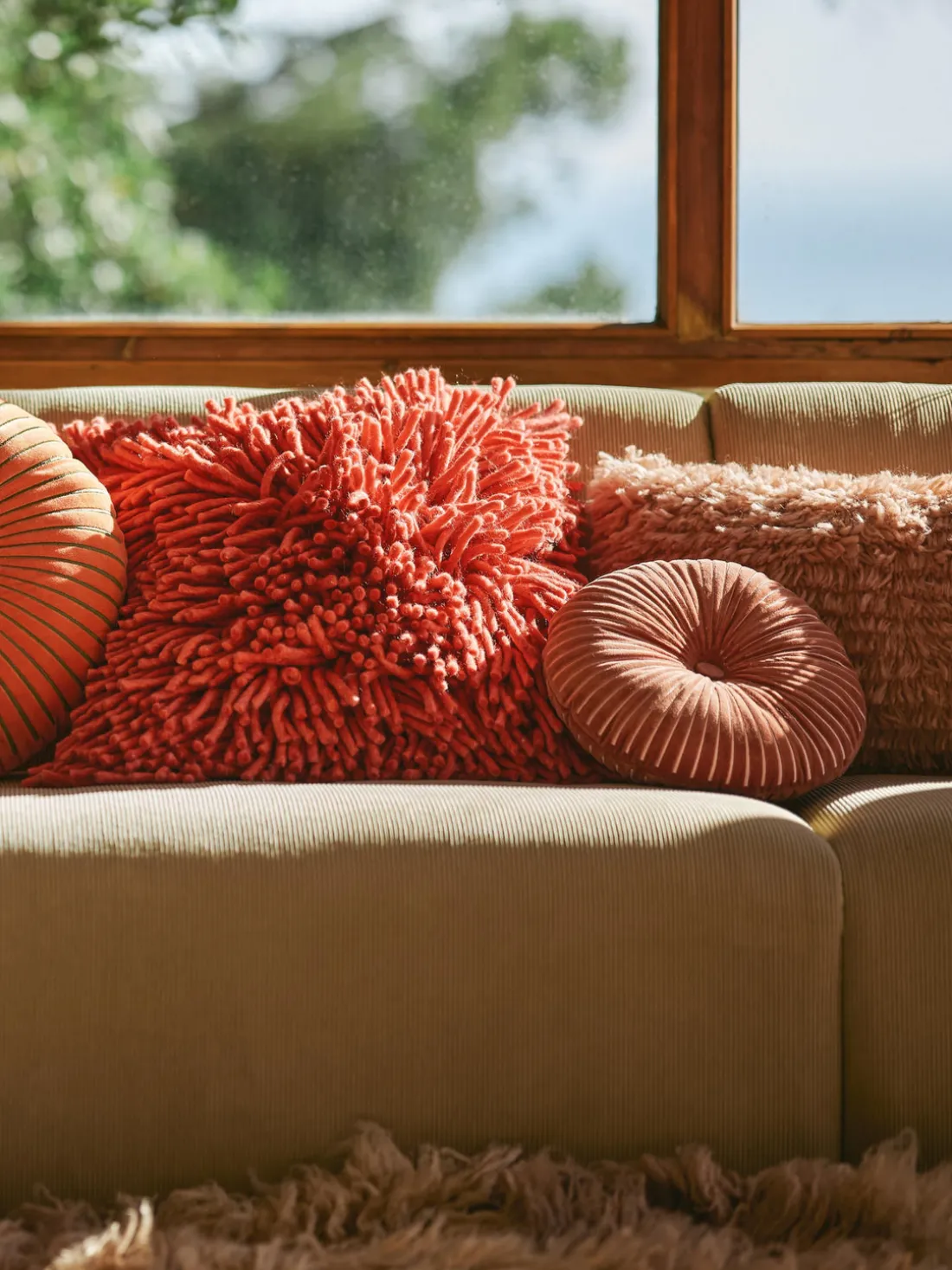 Cojín redondo artesanal de algodón Ripple, Ø 35 cm