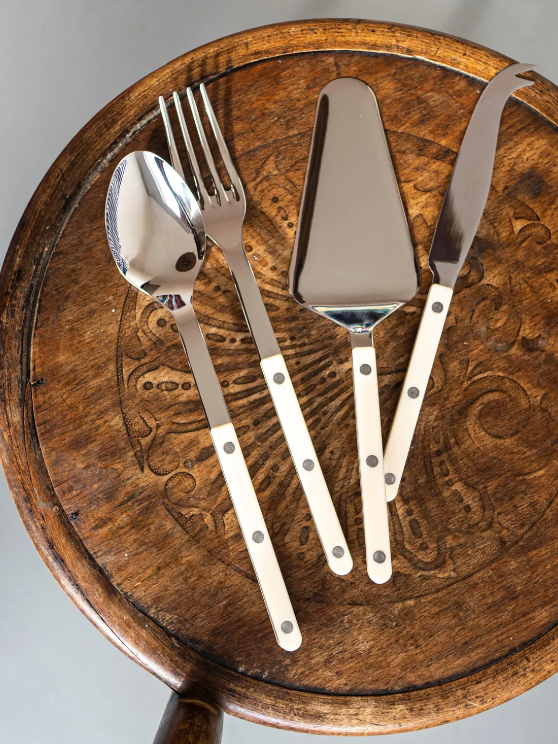 Cuchillo de queso de acero inoxidable Bistrot