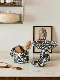 Cuenco con pie Nusa - negro/blanco