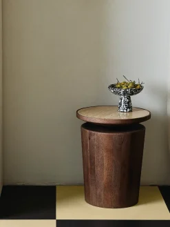 Cuenco con pie Nusa - negro/blanco