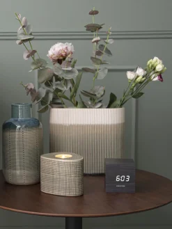 Despertador LED Cube, con conexión USB