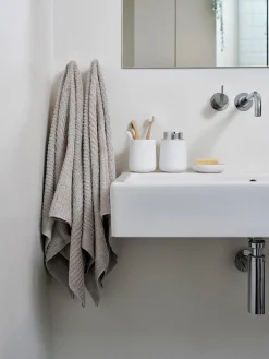 Dosificador de jabón de porcelana Nova One