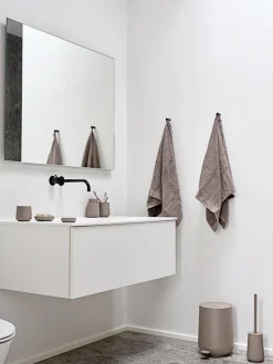 Dosificador de jabón de porcelana Nova One