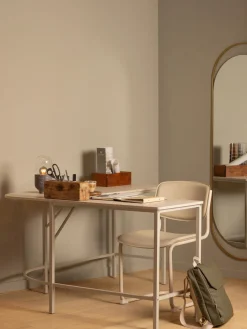 Escritorio esquinero de madera y metal Mike