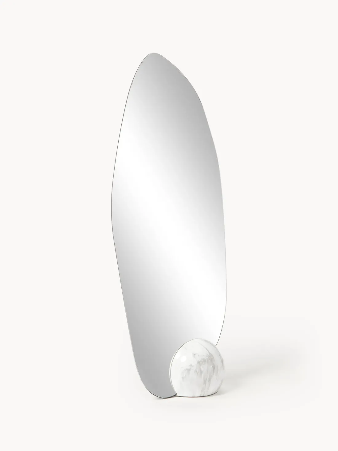 Espejo de pie con base en look mármol Bonita