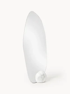 Espejo de pie con base en look mármol Bonita