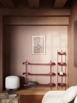 Estantería de metal estrecha Taru