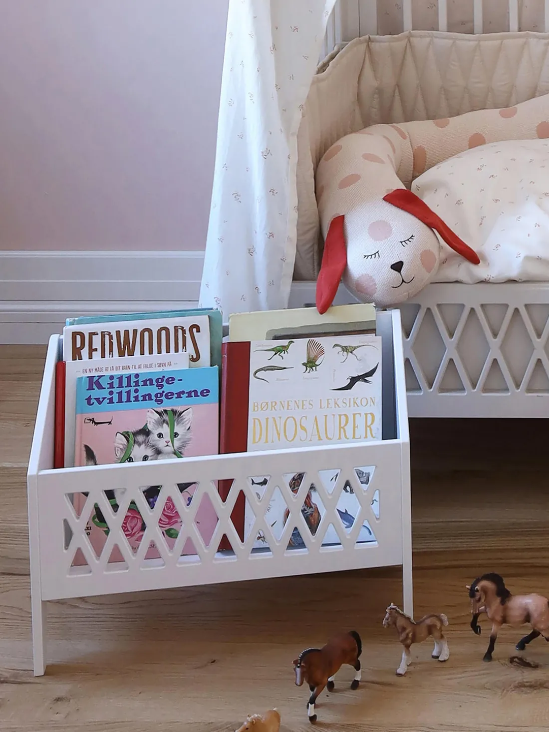 Estantería infantil artesanal Harlequin