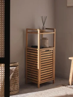 Estanteria de baño con cesta de lavandería Kit