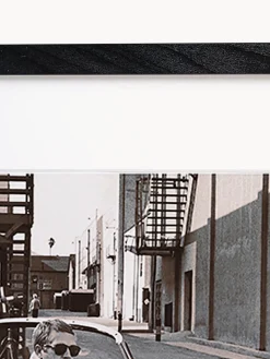 Fotografía enmarcada Steve McQueen in his Jaguar