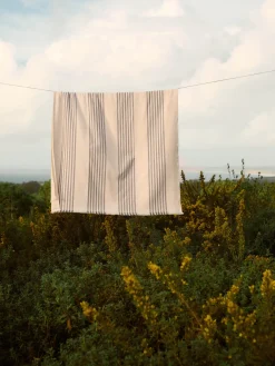 Fouta con flecos Aren