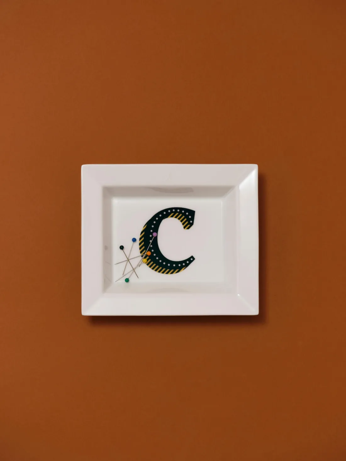 Fuente decorativa artesanal Westwing Collection | MEISSEN Initials