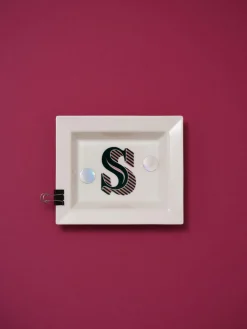 Fuente decorativa artesanal Westwing Collection | MEISSEN Initials