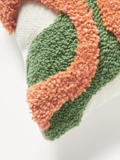 Funda de cojín artesanal con tejido capitoné Jiri