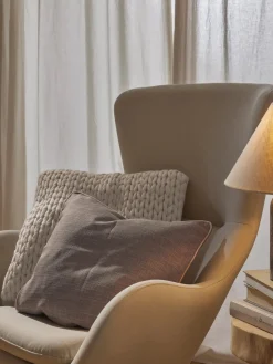 Funda de cojín artesanal de punto grueso Adyna