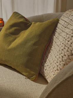 Funda de cojín artesanal de punto grueso Adyna