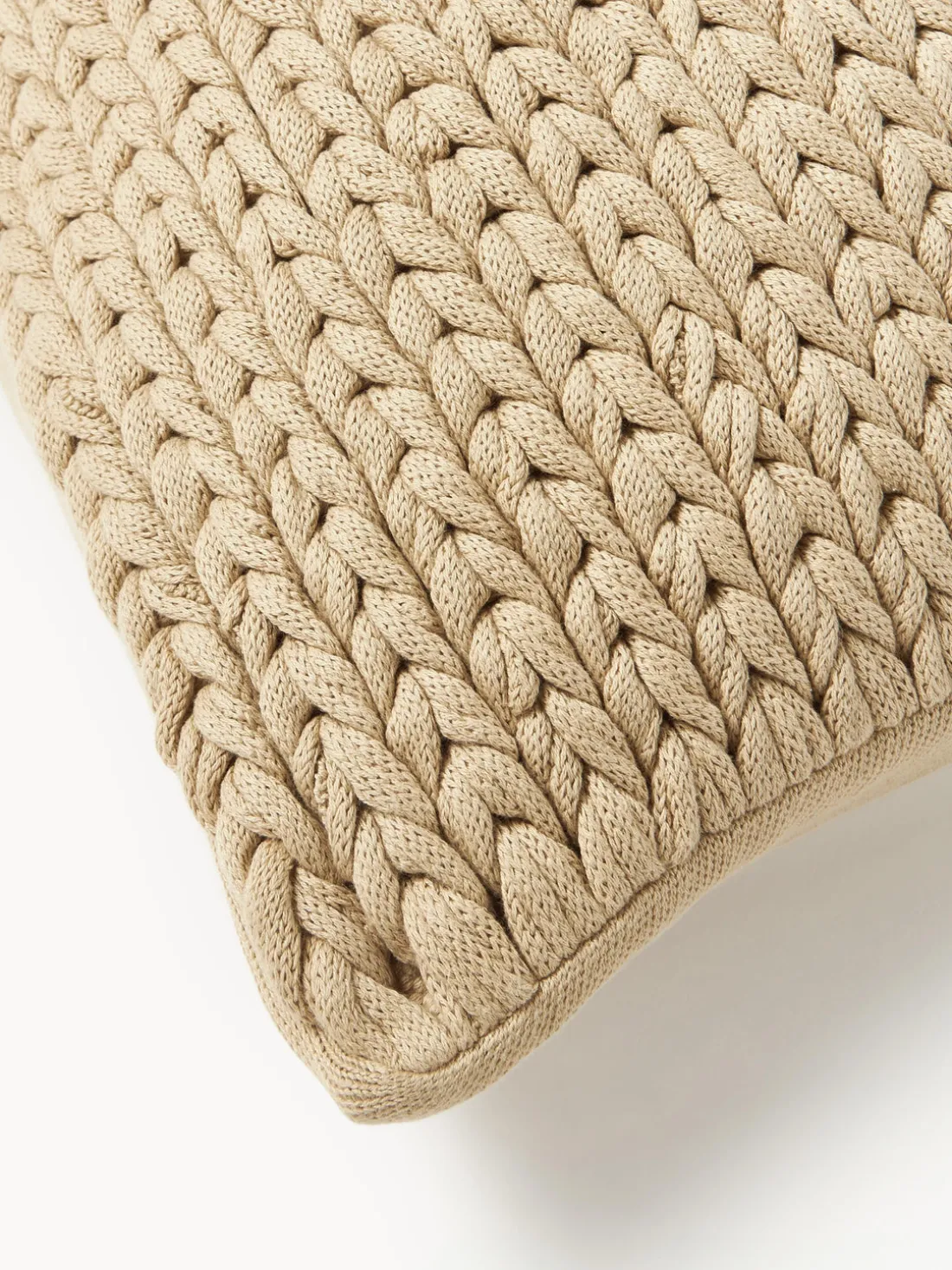 Funda de cojín artesanal de punto grueso Adyna