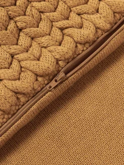 Funda de cojín artesanal de punto grueso Adyna