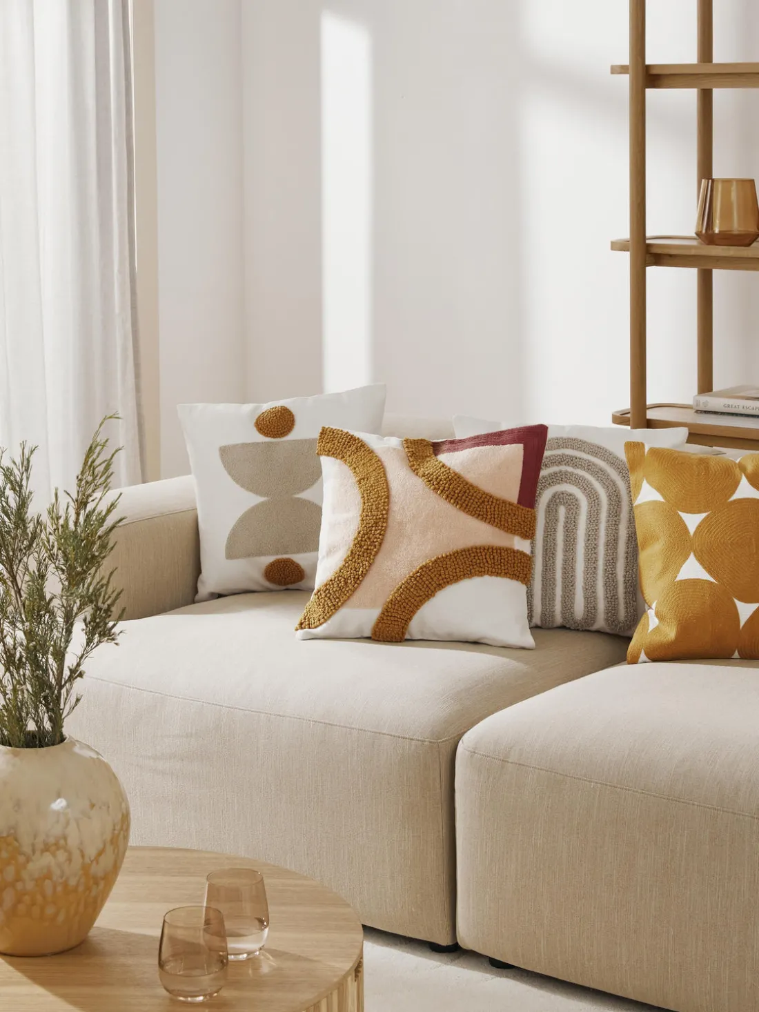 Funda de cojín bordada de algodón texturizada Reza