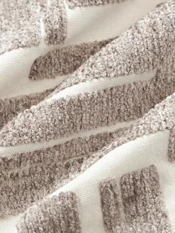 Funda de cojín bordada de chenilla Fran