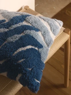 Funda de cojín de algodón capitoné de motivo vegetal Sela