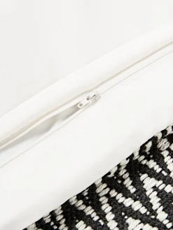 Funda de cojín de exterior con tejido estampado y flecos Suria