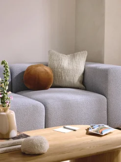 Funda de cojín de lana bordada Jaira