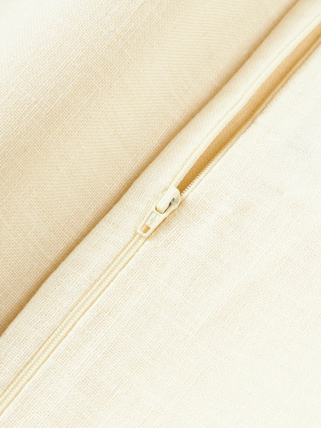 Funda de cojín de lino con flecos Luana