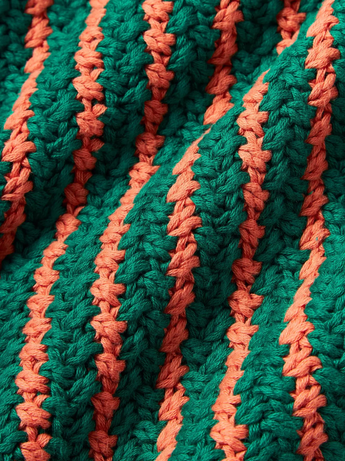 Funda de cojín de punto a rayas con volantes Blaise