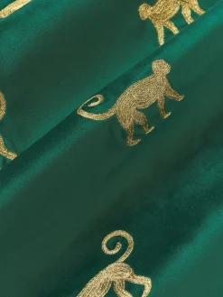 Funda de cojín de terciopelo bordada Legong