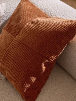 Funda de cojín de terciopelo de estructura lineal fina Fiona