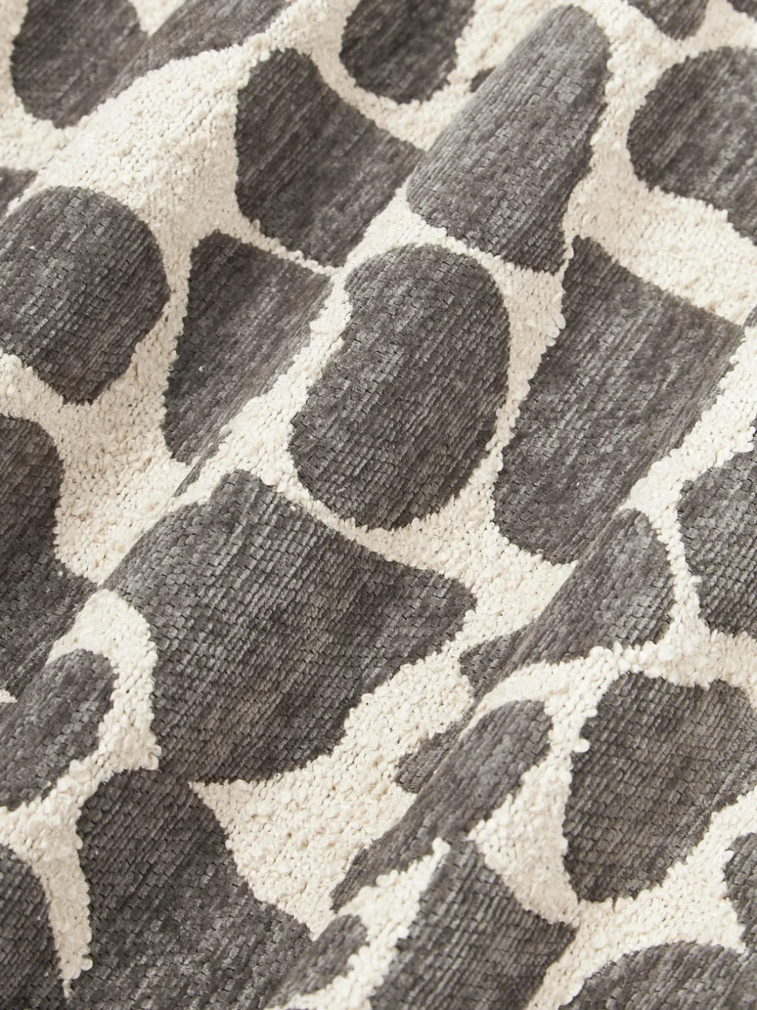 Funda de cojín en tejido bouclé y chenilla Nenda