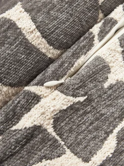 Funda de cojín en tejido bouclé y chenilla Nenda