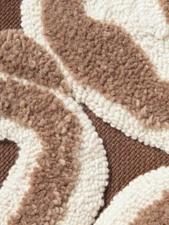 Funda de cojín grande artesanal con tejido capitoné Jiri