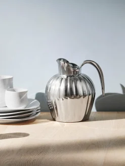 Jarra termo de acero inoxidable con relieves Bernadotte, 800 ml