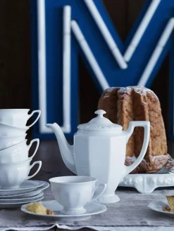 Jarrita para leche de porcelana Maria Blanco