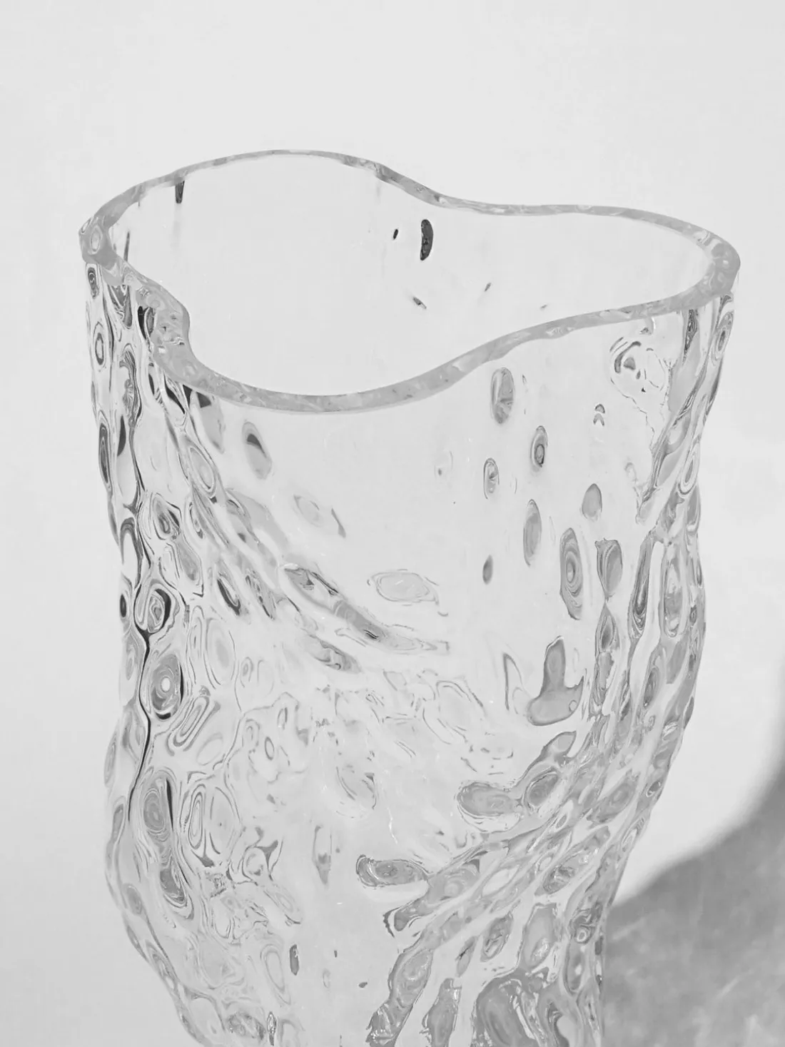 Jarrón de vidrio soplado Ostrea Rock, 30 cm