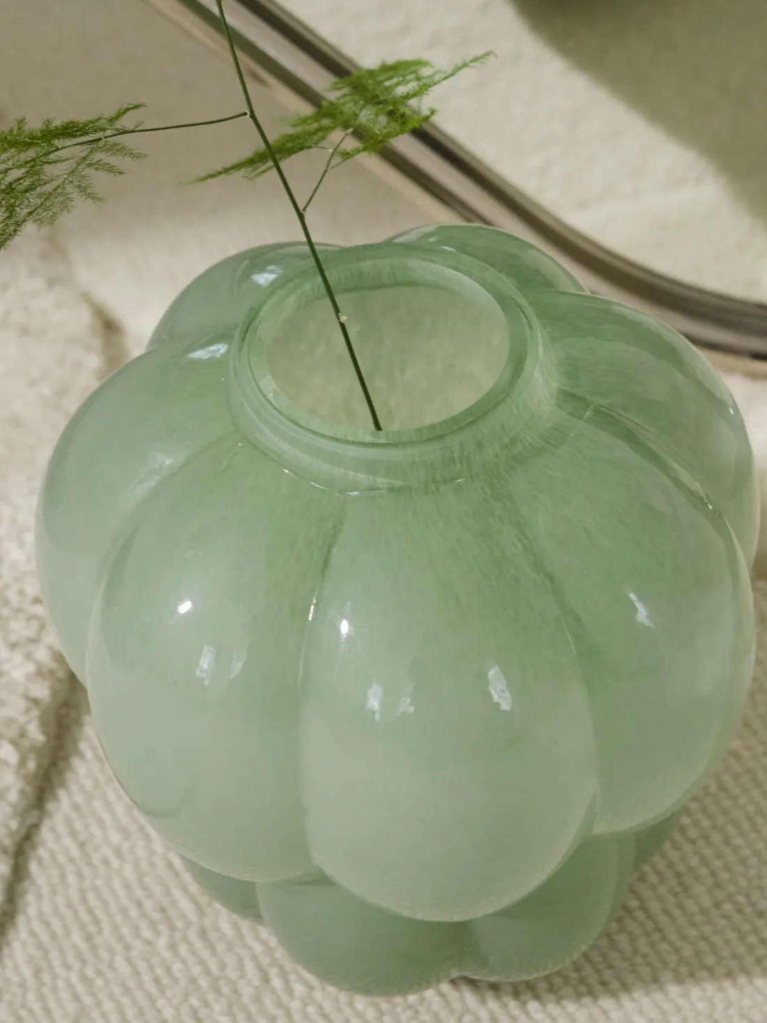 Jarrón de vidrio soplado Uva, 22 cm