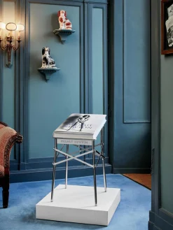 Libro ilustrado con soporte para libros Helmut Newton - Baby Sumo