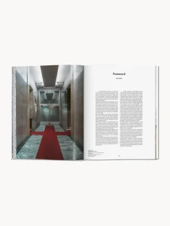 Libro ilustrado Entryways of Milan