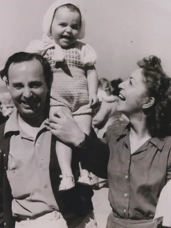 Libro ilustrado Woman Before Fashion