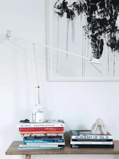 Lámpara de escritorio grande regulable Tizio