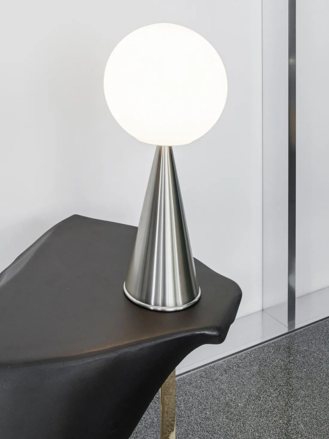 Lámpara de mesa artesanal pequeña Bilia